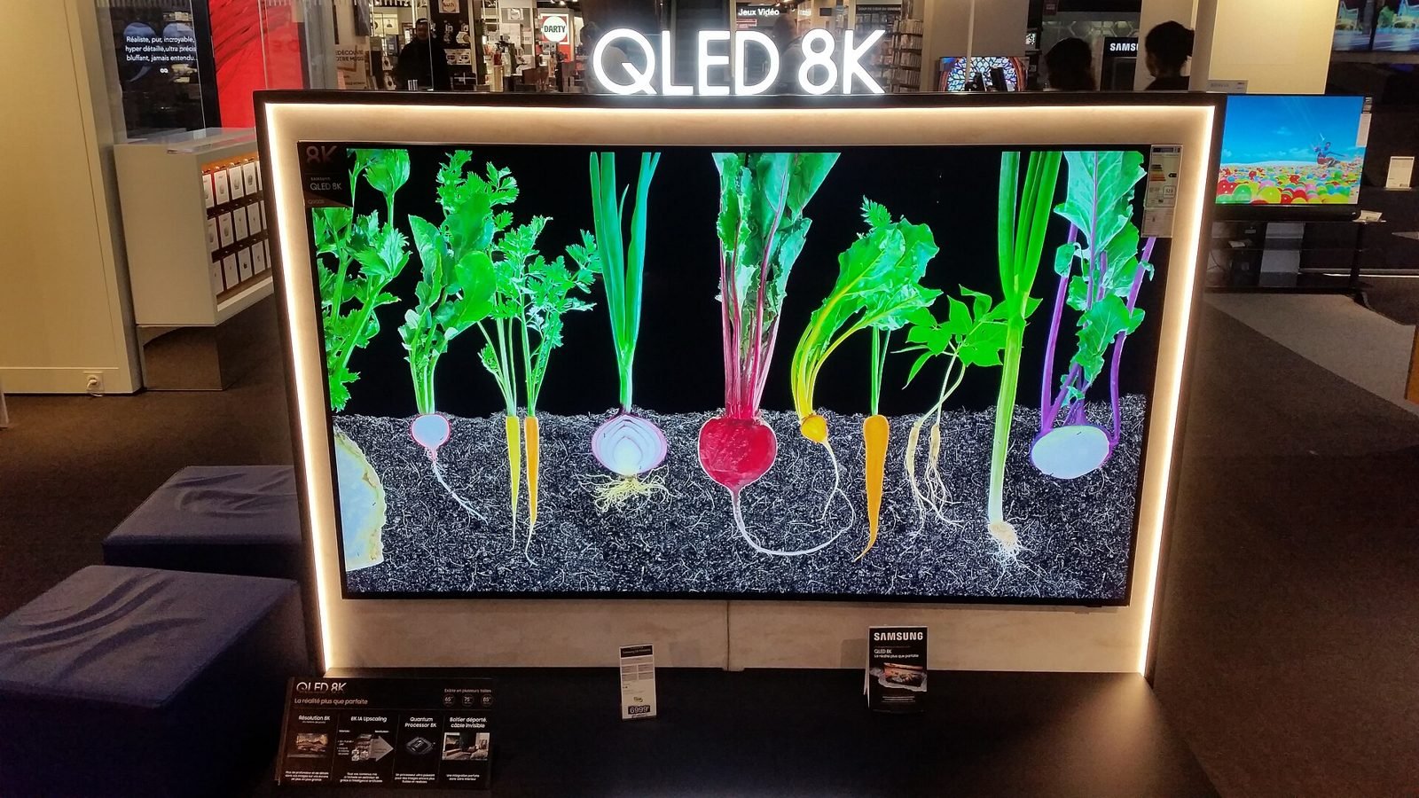 Samsung QLED television on display (item type photo)